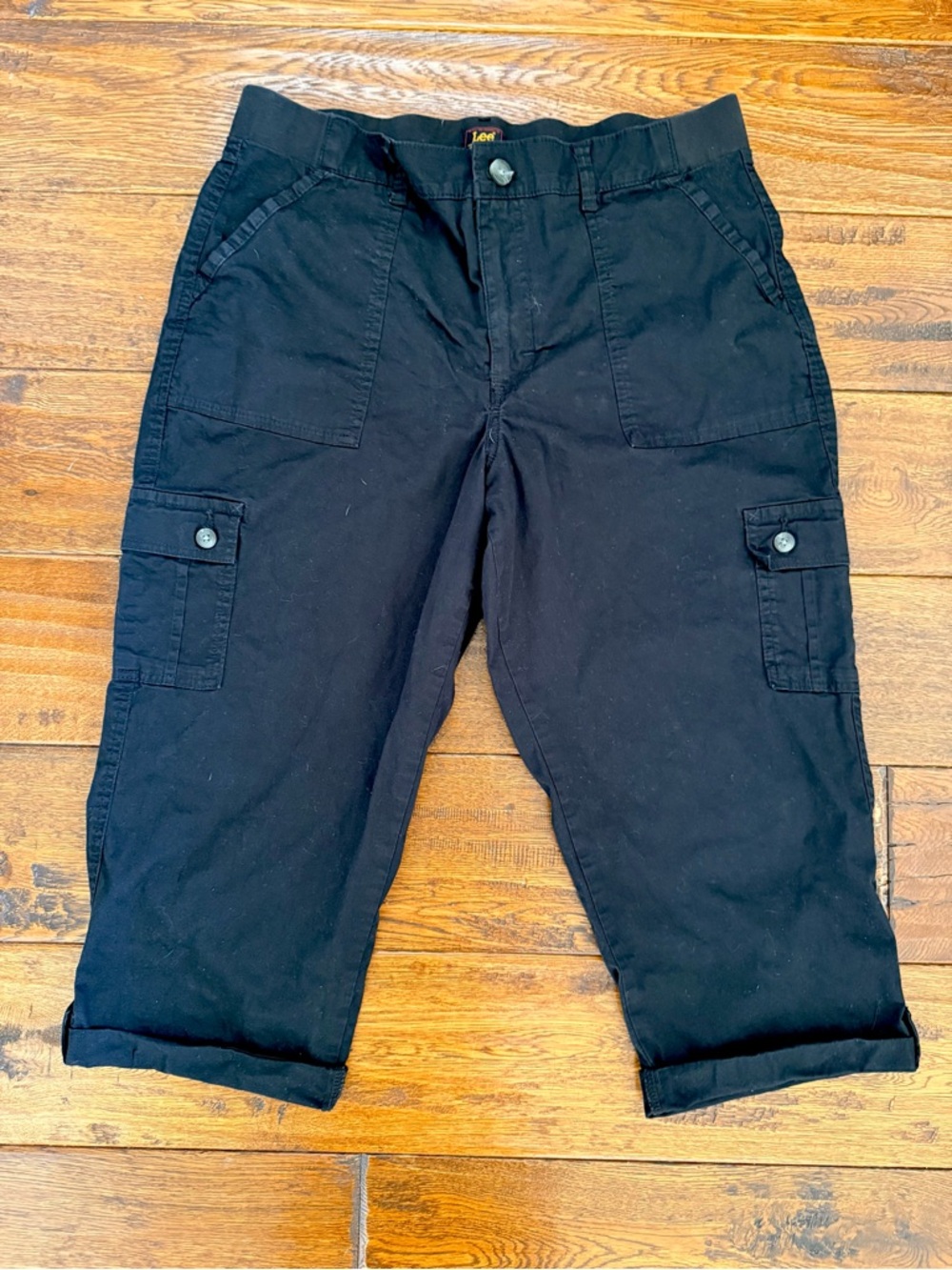 Lee Black Waistband Label Detail Capri Pants